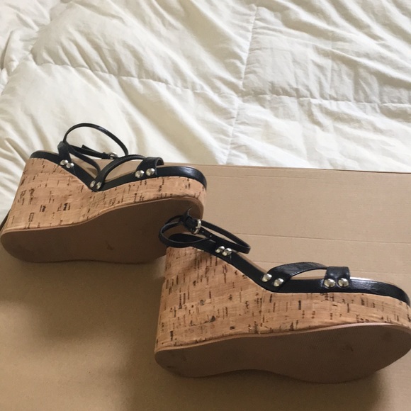 Colin Stuart Wedge Sandal in Size 7.5 - Picture 5 of 5